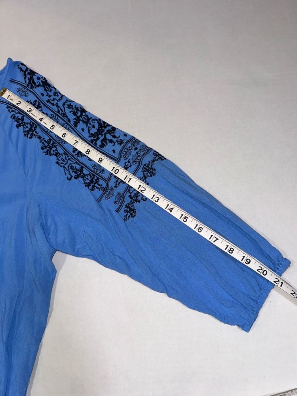 Ariat XL Blue Boho Peasant Top Embroidered 3/4 Sleeves Coastal *FLAWS* - Picture 11 of 14